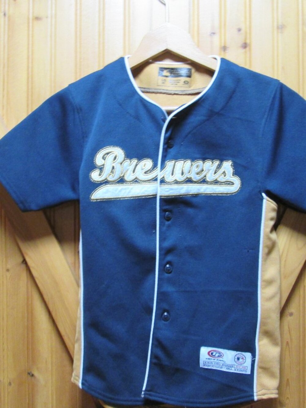 boys sz6  True Fan brewers jersey